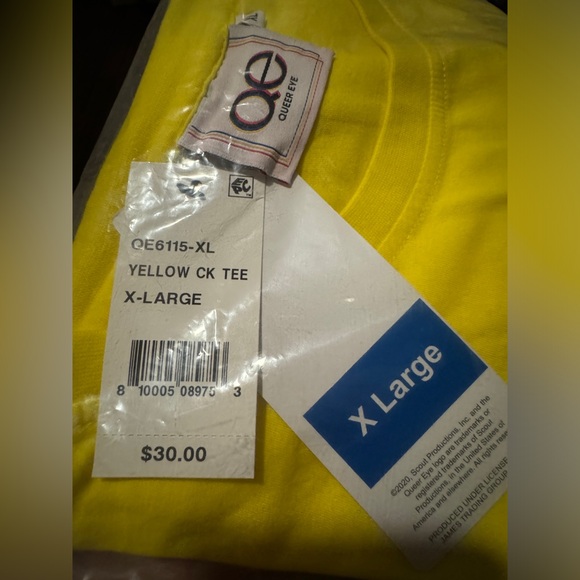 🏳️‍🌈 NWT! QE Choose Kindness Tshirt - Picture 3 of 4